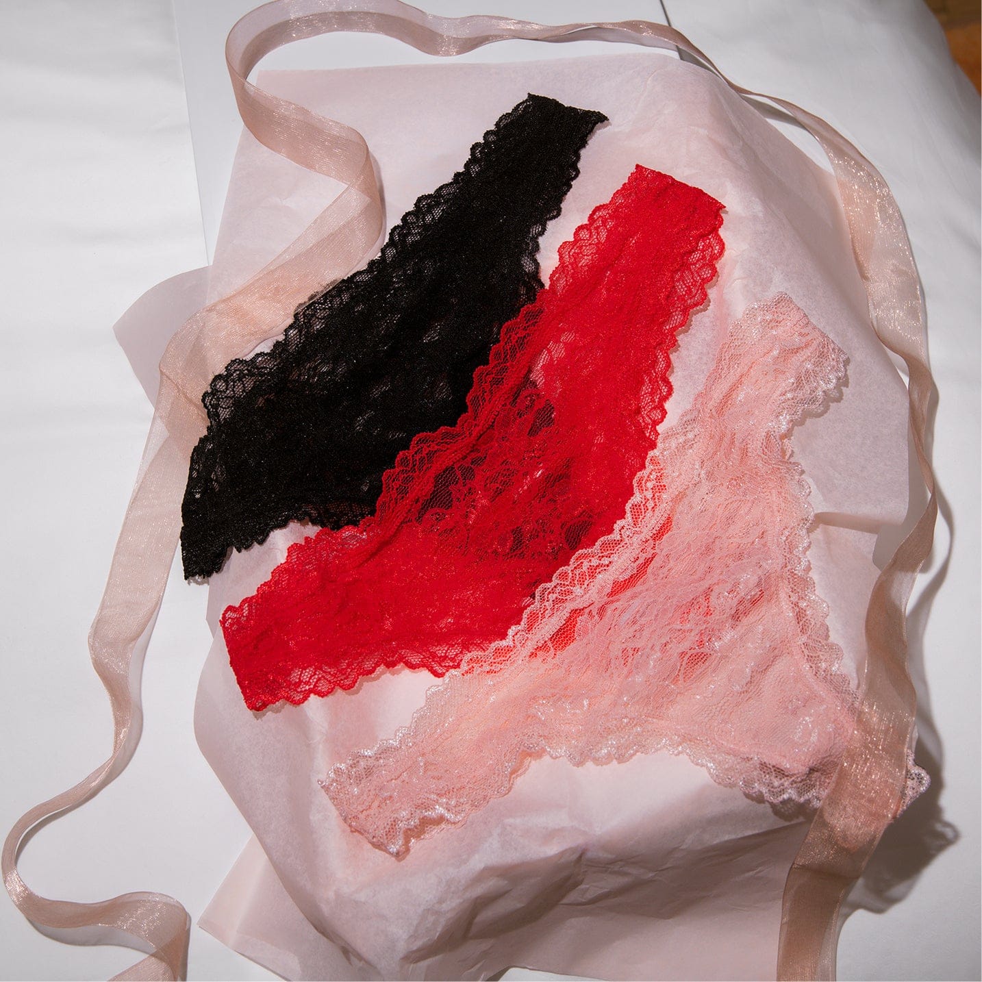Effortless Lace Thong 3 Pack